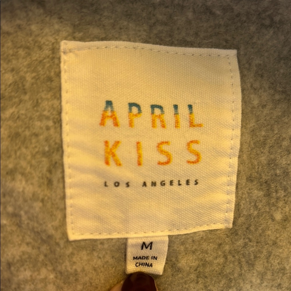 April Kiss LA Crewneck Cozy Sweatshirt Medium Unisex Los Angeles - Picture 5 of 7